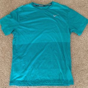 Nike dri fit shirt size large